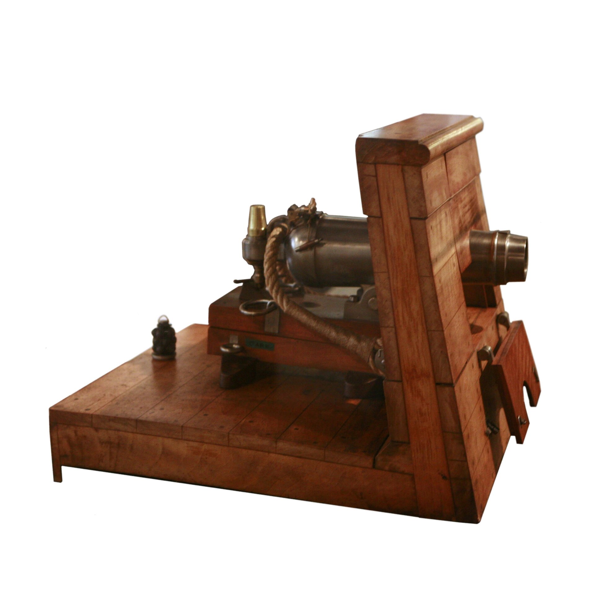 Carronada, pieza de artillería corta de gran calibre usada en el combate a quemarropa. CC BY-SA 3.0 fr.